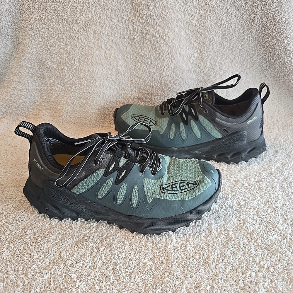 Keen Men's Zionic Dark Forest/Black Trail/Hiking Shoes Style #1028182 Size 8
